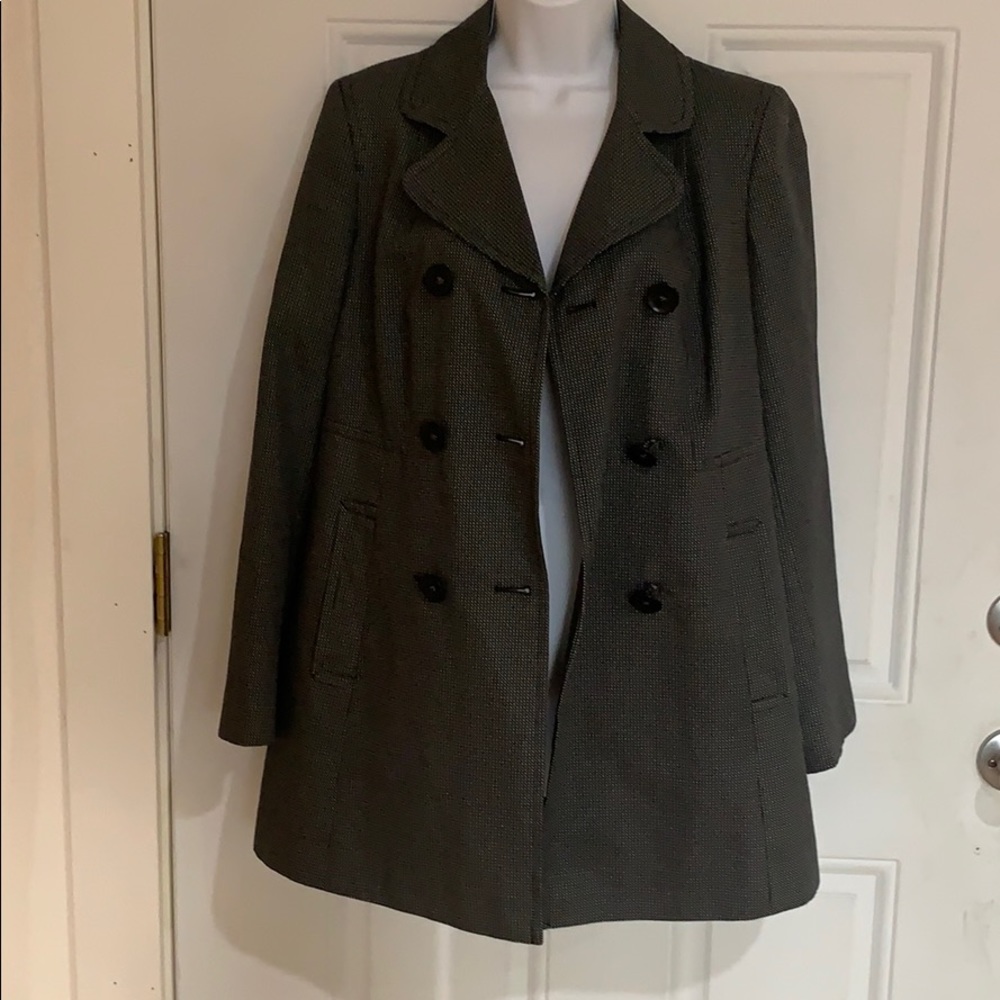 ANN TAYLOR SALE! ❤️ BUTTON UP DRESS COAT